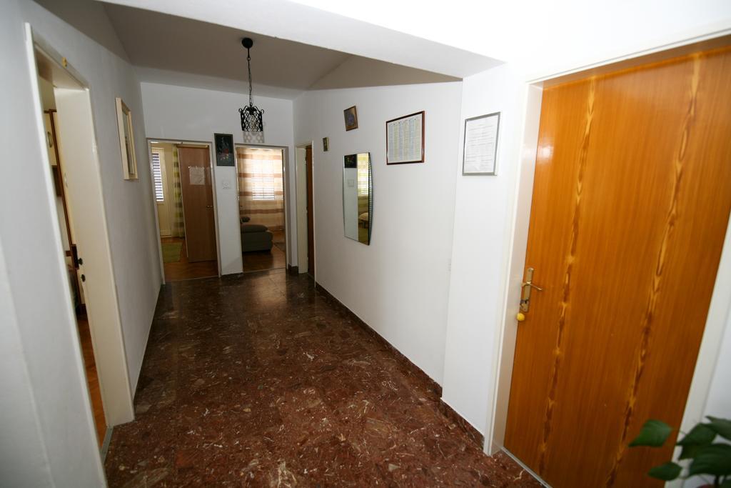 Apartment Merica 斯拉汀 外观 照片